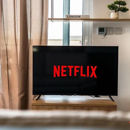 Apartment Chic Poolside In St Julians Malta