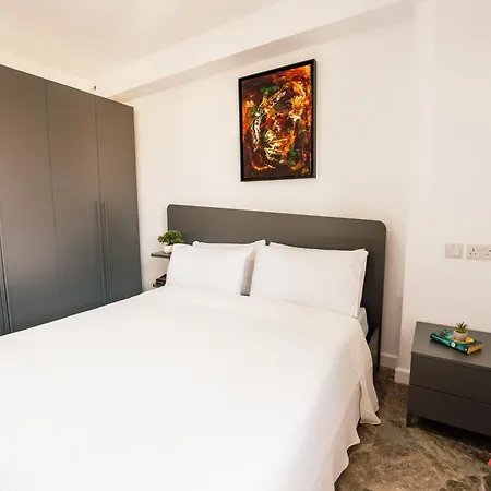 Apartment Chic Poolside In St Julians Malta *