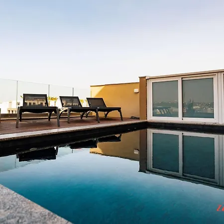 Chic Poolside In St Julians Malta Lejlighed Saint Julian's
